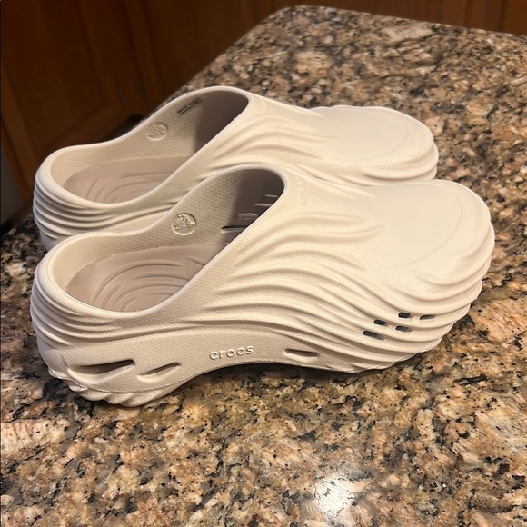 CROCS White Women's Shoes - Picture 9 of 9